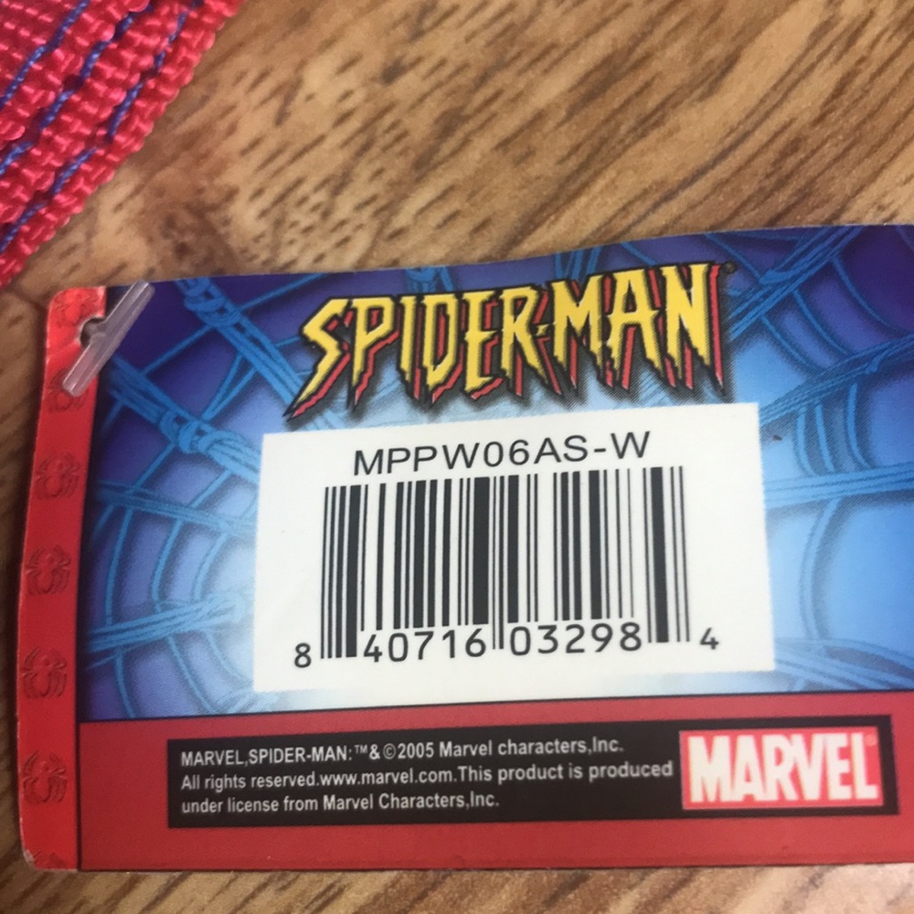 Marvel Spider-Man Tri-fold wallet.  Velcro closure - Picture 7 of 7